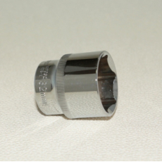 картинка Головка  "OMBRA" 1/2"  Короткая    32мм  112032 от интернет-магазина "АВТОИМПЕРИЯ", 2000646511920